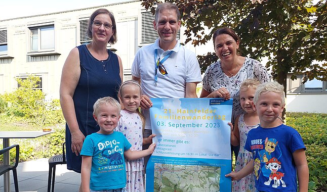 Am 3. September 2023 findet wieder der traditionelle Familienwandertag der Volkspartei Hainfeld statt. Stadtrat Christian Köberl, Bundesrätin Sandra Böhmwalder und  Gemeinderätin Genovefa Scheibenreiter mit den Kindern Lena, Sophie, Paul und Jonas laden herzlich dazu ein!