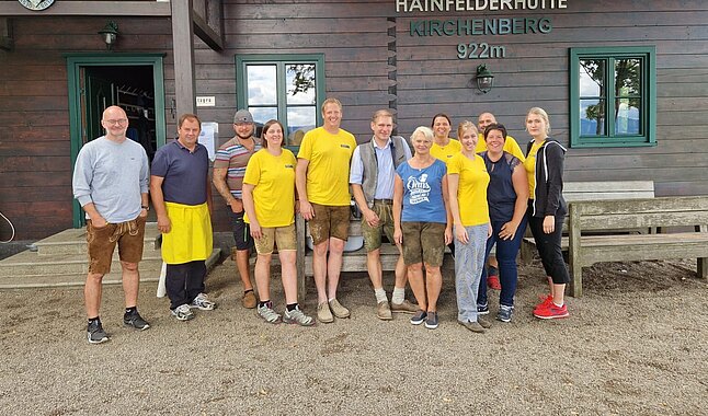 Team der Volkspartei Hainfeld, Karl Eckel, Stadtrat Alois Buder, Simon Fußthaler, Gemeinderätin Genovefa Scheibenreiter, Gemeinderat Helmut Schmölz, Stadtrat Christian Köberl, Renate Buder, Gemeinderätin Sandra Böhmwalder, Gemeinderat Martin Seidlböck, Katrin Heindl, Petra Schmölz und Astrid Heindl