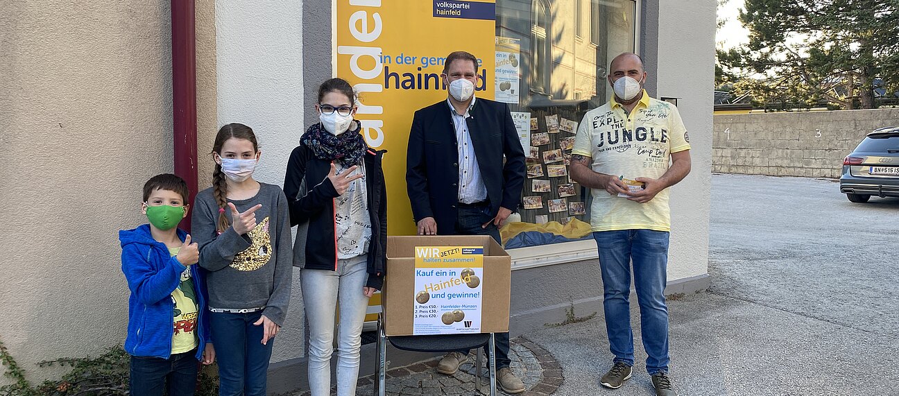 Die Glücksengerl die Geschwister, Theresa, Anita und Andreas Zöchling, Stadtrat Christian Köberl, GR Martin Seidlböck