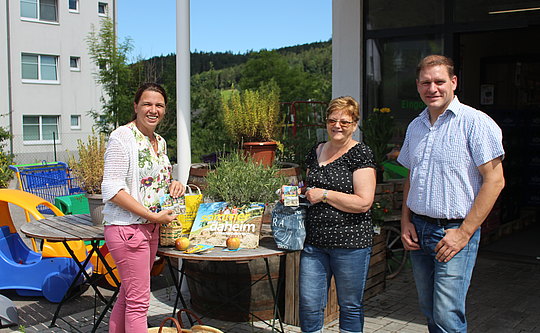Bezirksgeschäftsführerin Sandra Böhmwalder, Monika Wallner und Stadtrat Christian Köberl