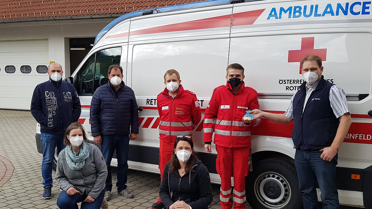 Gemeinderat Martin Seidlböck, Stadtrat Alois Buder, Philipp Schalko, Michael Grundböck, Stadtrat Christian Köberl vorne die Gemeinderätinnen Genovefa Scheibenreiter und Sandra Böhmwalder